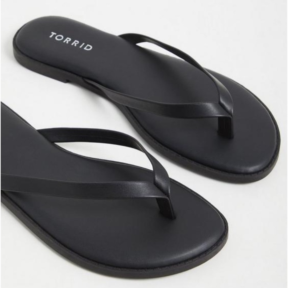 Torrid Faux Leather Flip Flop (WW)